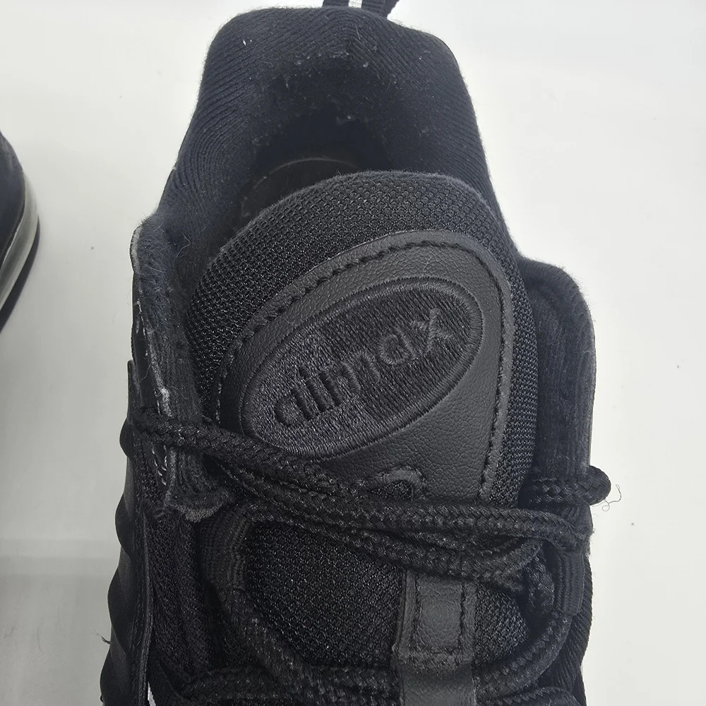 Nike Shoes Men's 9.5 Air Max 98 Oil Triple Black SAMPLE Athletic 640744-013
